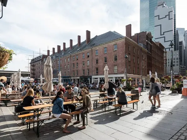 130 William Street image 64 of 68