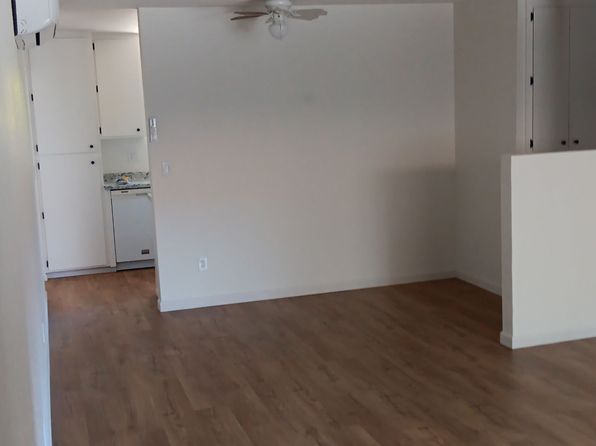 325 Collier Way
