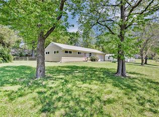 344 W 97th Ter, Kansas City, MO 64114