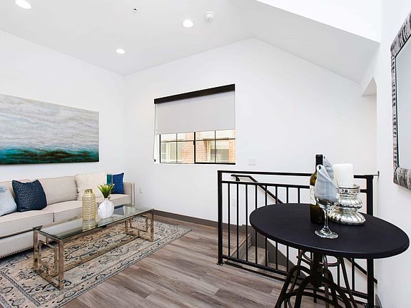 5th image of 161 S Normandie Ave #2