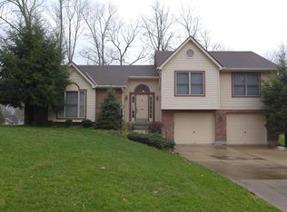 1111 Lucerne Ln, Lawrenceburg, IN 47025