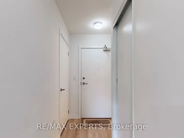 3401 Ridgeway Dr #308 — Photo 3