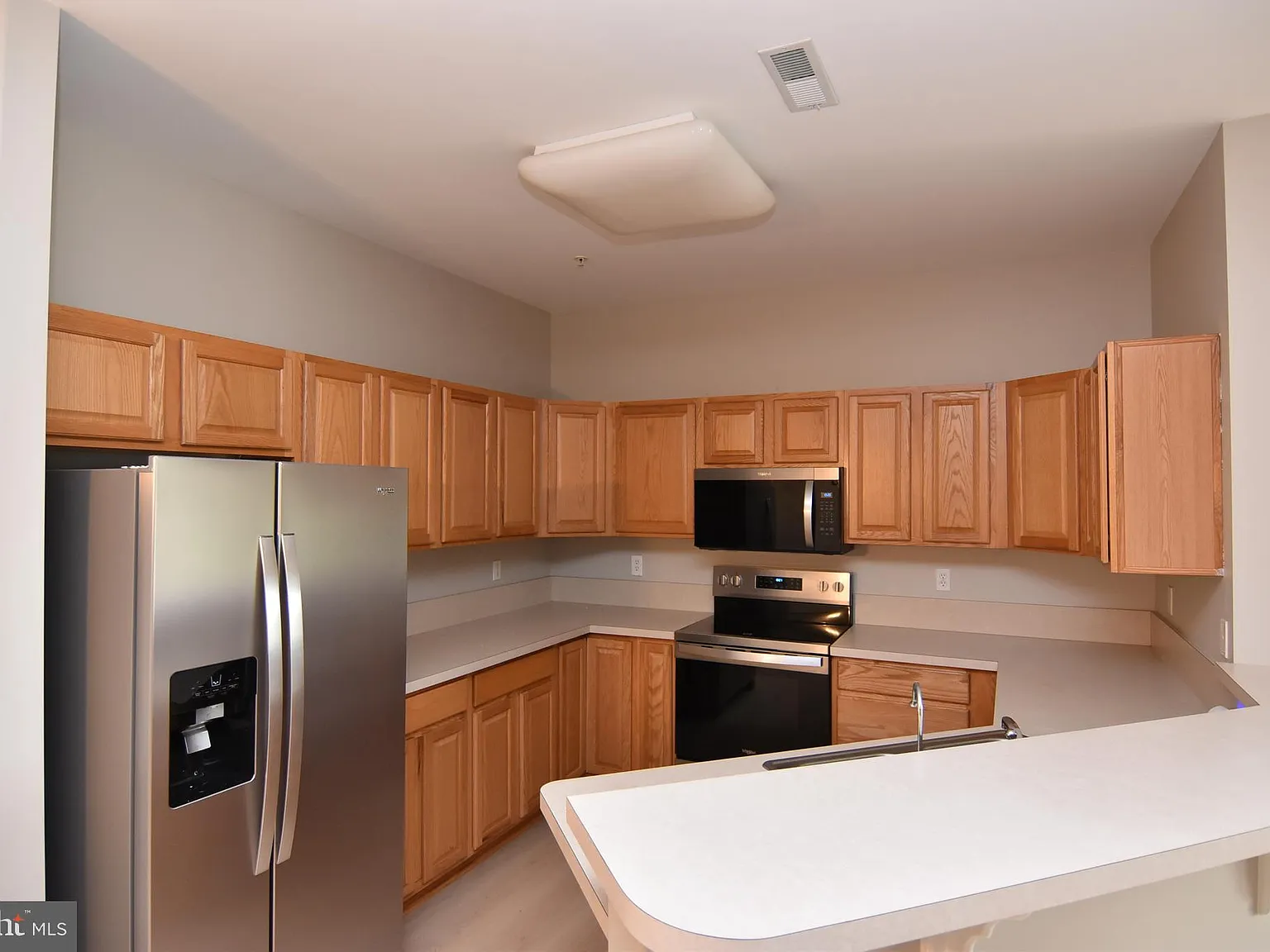 3 bed, 1319 sqft, $2,000 — Photo 4