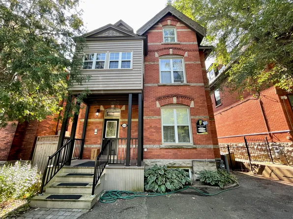 548 Maclaren St #1, Ottawa, ON K1R 5K7