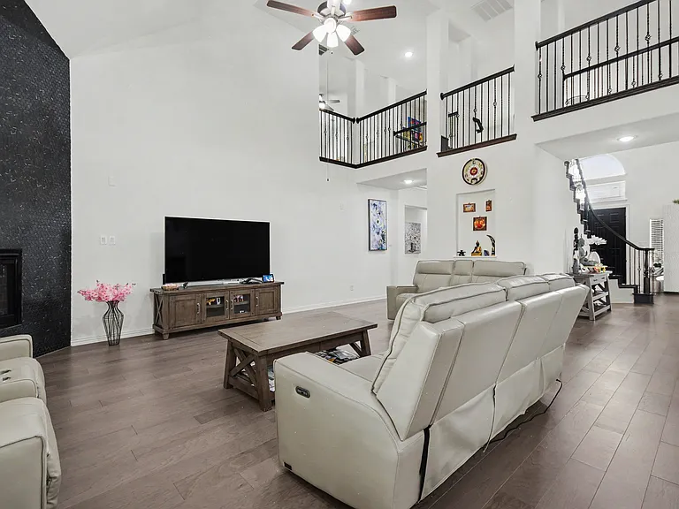3814 Windmill Ct — Photo 16