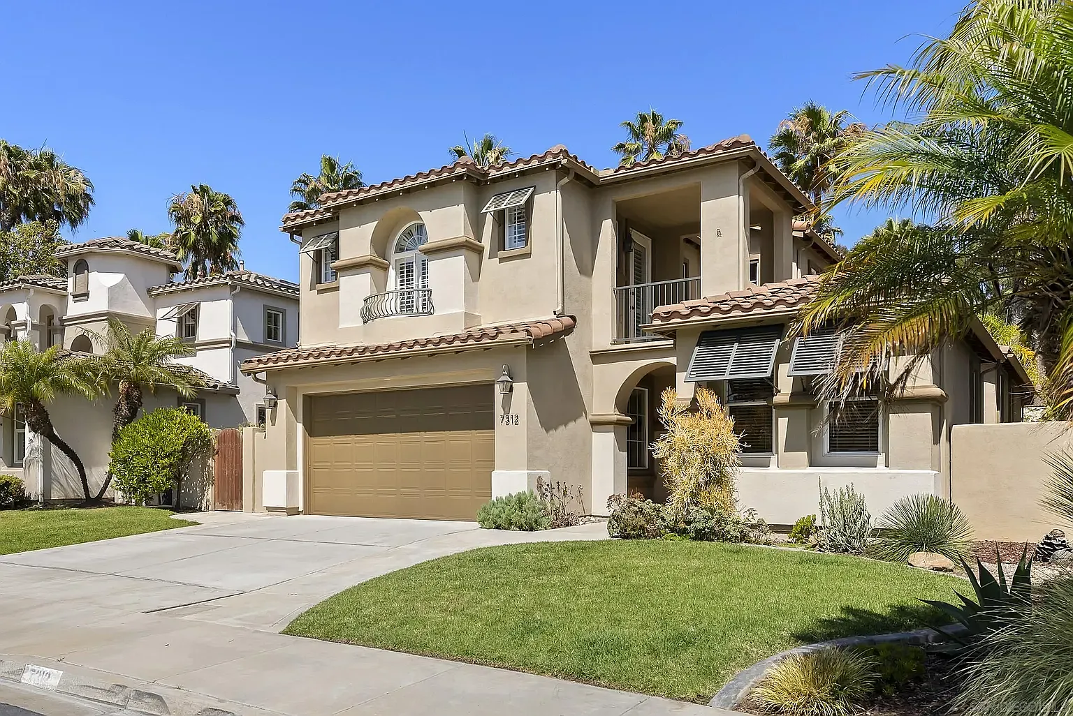 5 bed, 2996 sqft, $10,000 — Photo 1