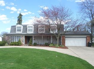 6693 Edinborough Dr, West Bloomfield, MI 48322