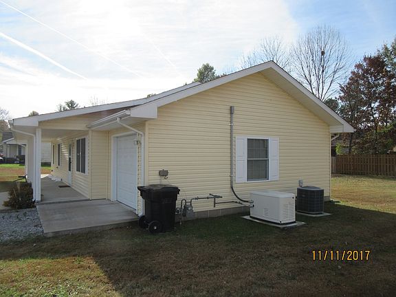 3rd image of 15 Woodhaven Dr