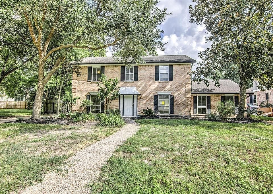 1st image of 10718 Moorcreek Dr