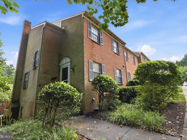 11756 Carriage House Dr #1, Silver Spring, MD 20904