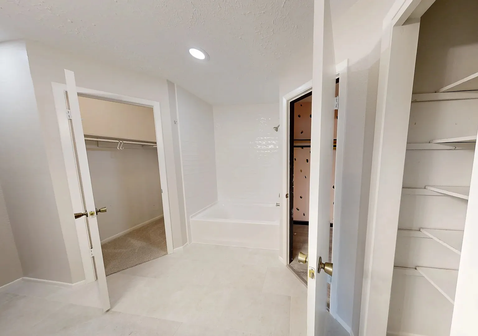2 bed, 1179 sqft, $1,750 — Photo 3