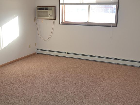 2nd image of 1122 27th Ave S #3