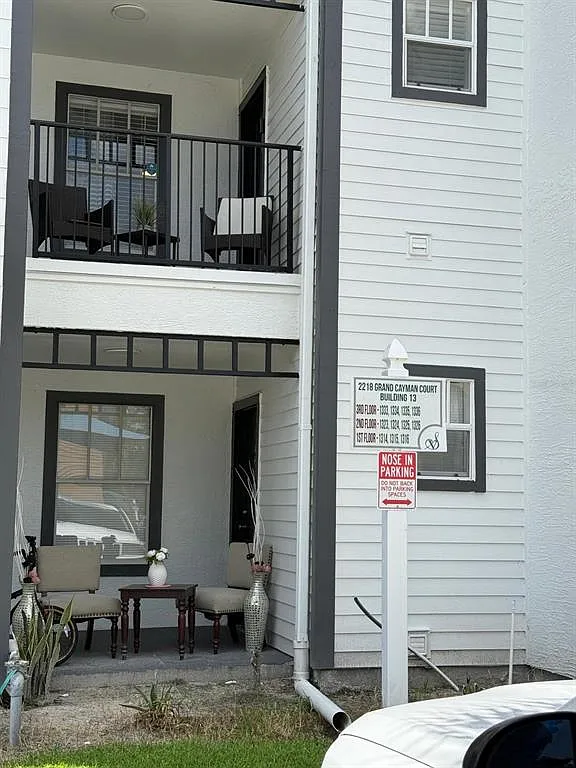 2 bed, 2.0 bath, 1026 sqft, $1,650 — Photo 2