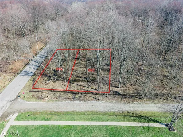 Woodruff Dr, Sheffield Lake, OH 44054