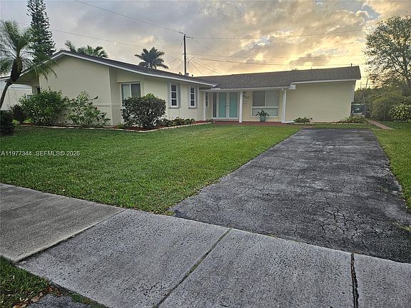 3rd image of 19112 SW 95th Ave