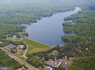 103 Larkspur Ln, Locust Grove, VA 22508