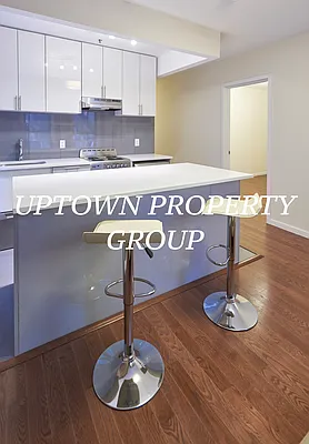 Rented by Uptown Property Group | media 29