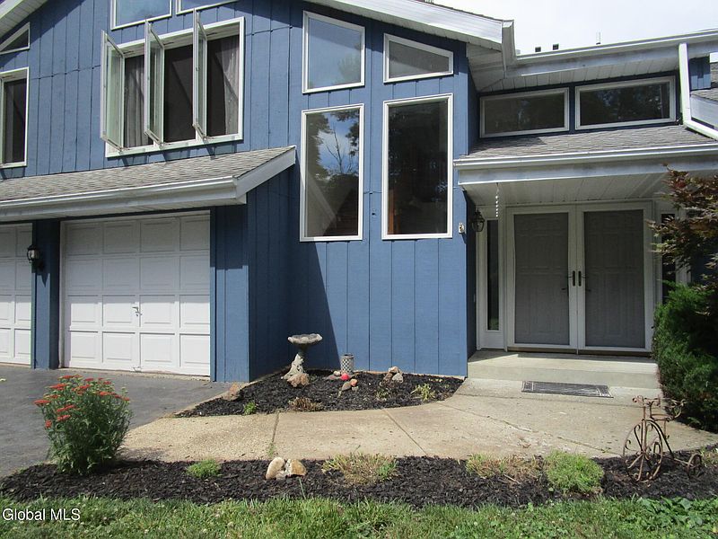 4th image of 44 Westphal Drive
