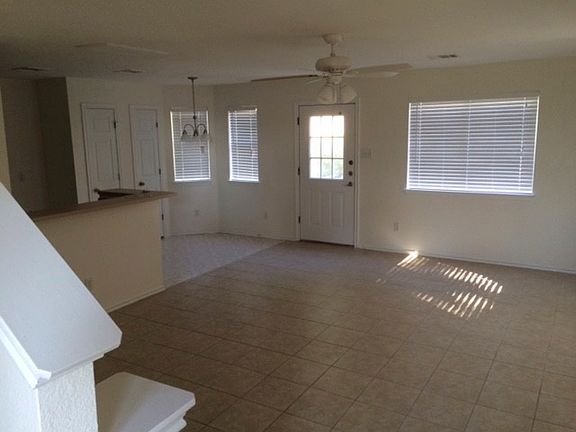 3rd image of 843 Sagewood Trl