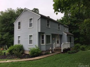 2083 Mount Hope Rd, Middletown, NY 10940