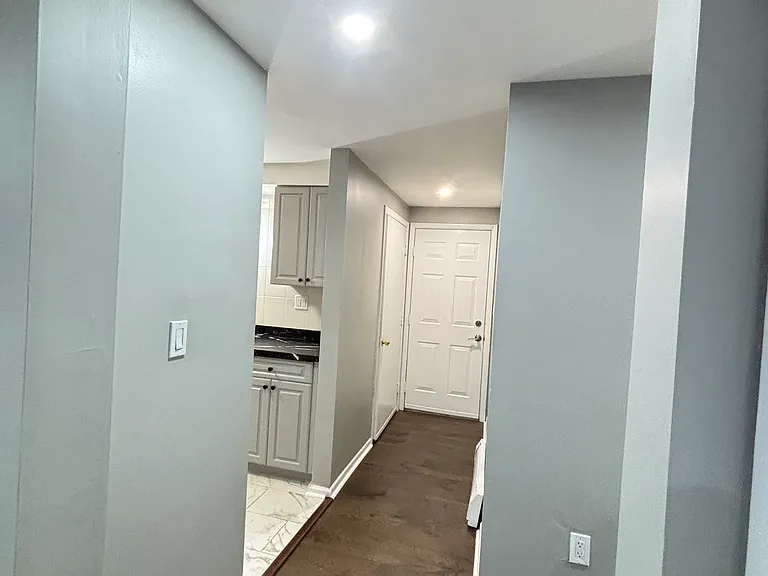 1387 Quinnipiac Ave — Photo 4