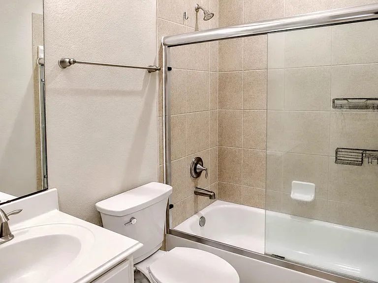 2232 Ivy Wall Dr — Photo 26