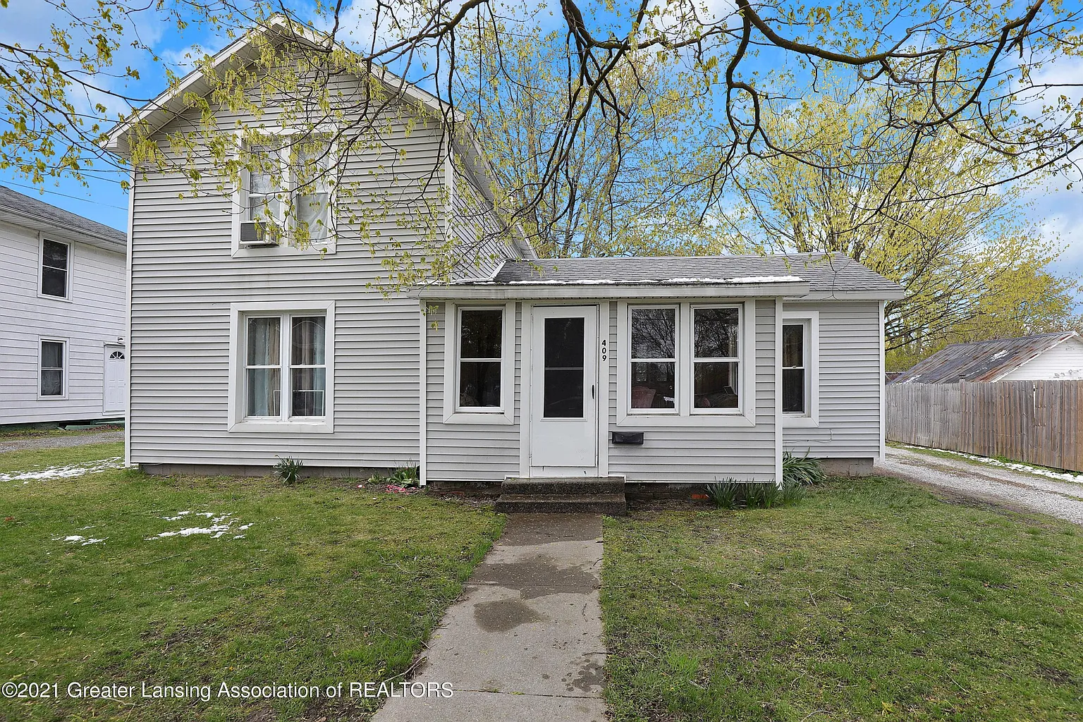 409 Pearl St photo 1