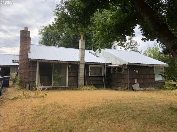 440 Ervin St, Dayville, OR 97825