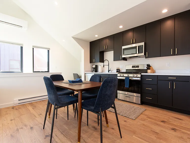 922 Windrow Dr #924 — Photo 5