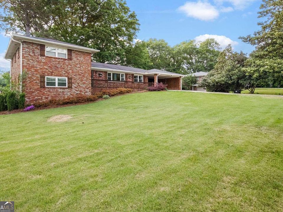 1st image of 1733 E Lake Dr
