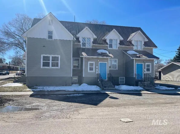 204 Lincoln St, American Falls, ID 83211