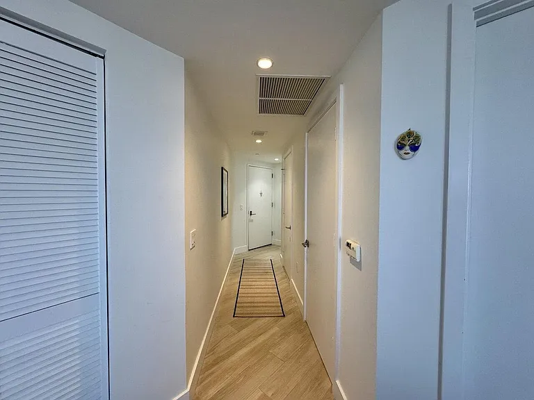 121 NE 34th St #1116 — Photo 27