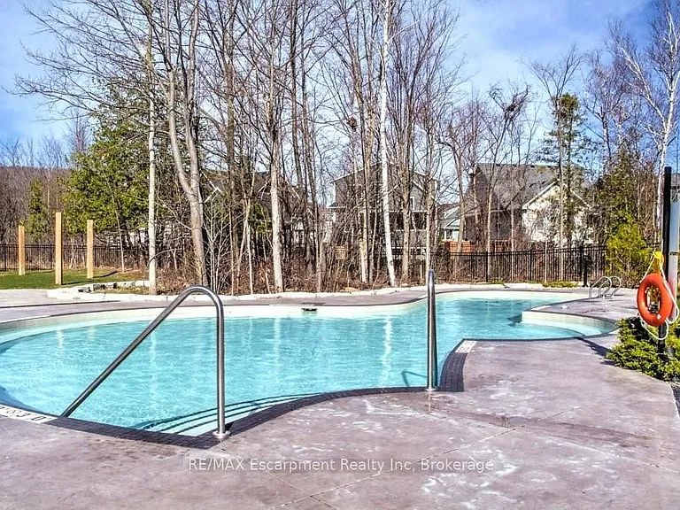 212 Courtland St — Photo 42