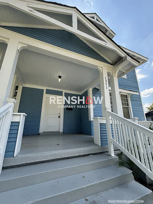 1571 E McLemore Ave — Photo 1