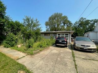 1212 Indian Ave, Aurora, IL 60505