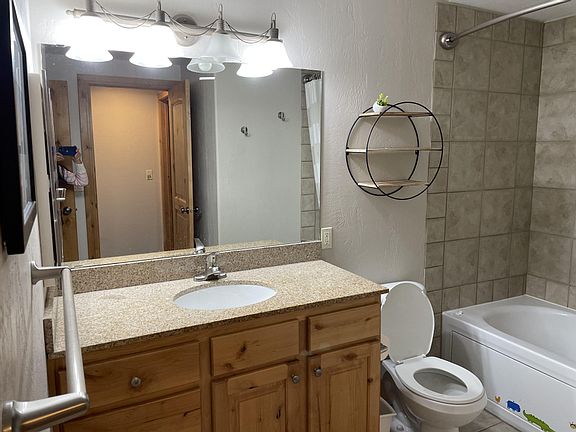 5th image of 1705 W Fox Hollow Ln Unit H