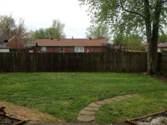 3rd image of 2448 Thornton Ave