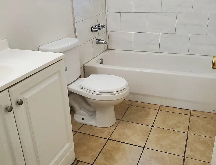 227 Clifford Ave #227 — Photo 9