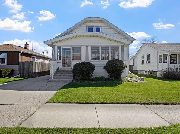 7821 14th AVENUE, Kenosha, WI 53143