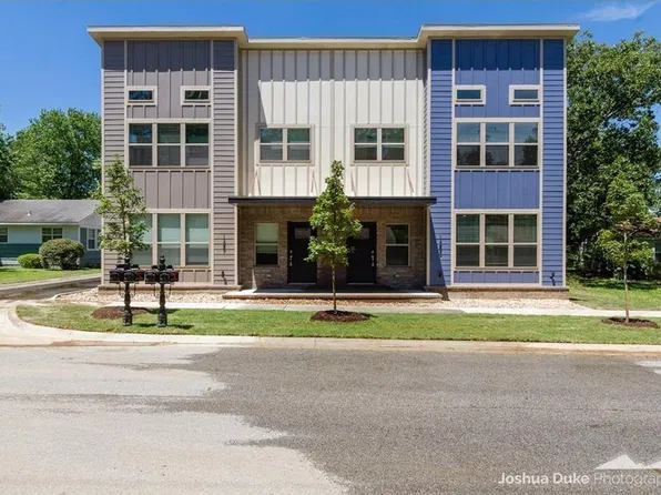 1393 N Oakland Ave, Fayetteville, AR 72703