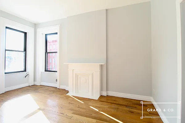 Rented by Grand & Co. | media 2