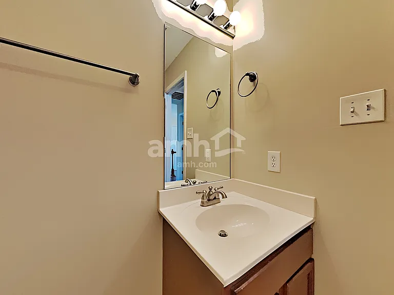 3201 Gaslight Ln — Photo 13