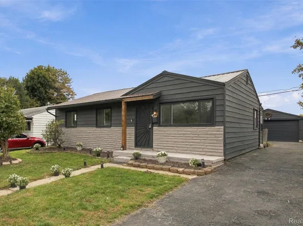 2862 Appleridge St, Ypsilanti, MI 48198