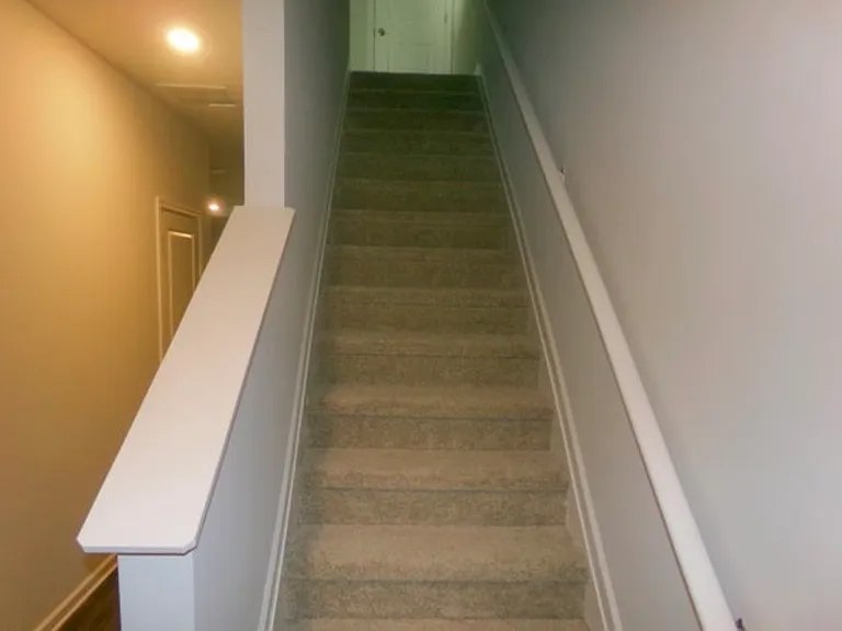 410 Oakwood Dr NW — Photo 8