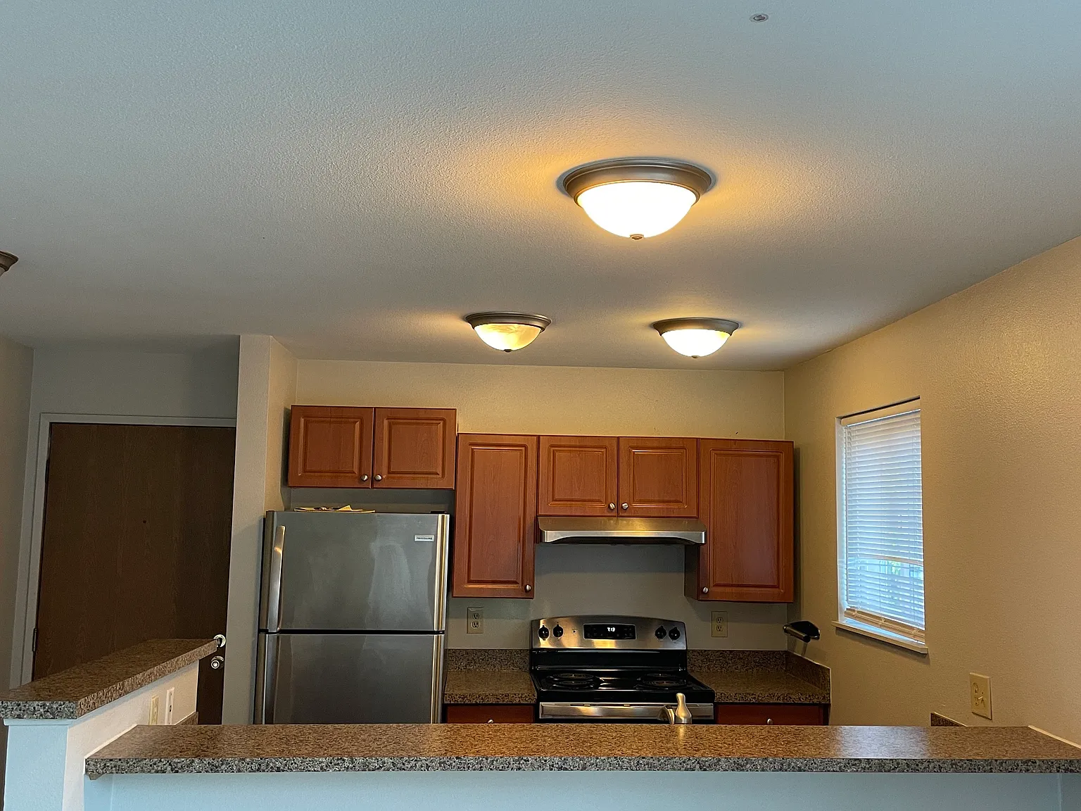 2 bed, 660 sqft, $2,250 — Photo 2