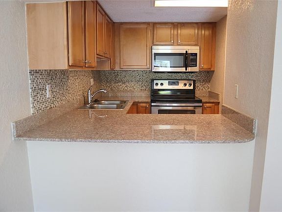 5th image of 604 Haven Pl #604