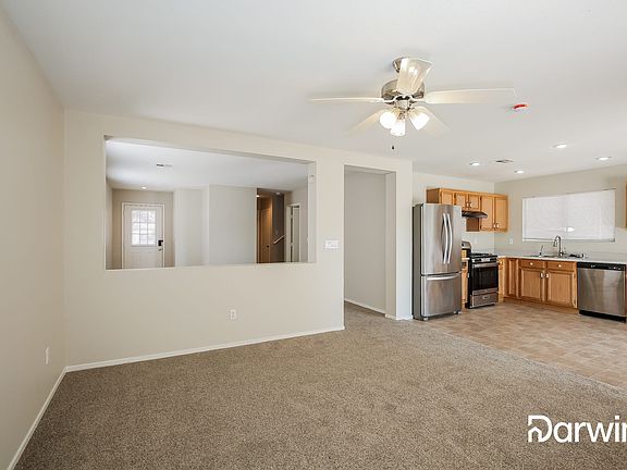 3rd image of 5321 Botanical Ave