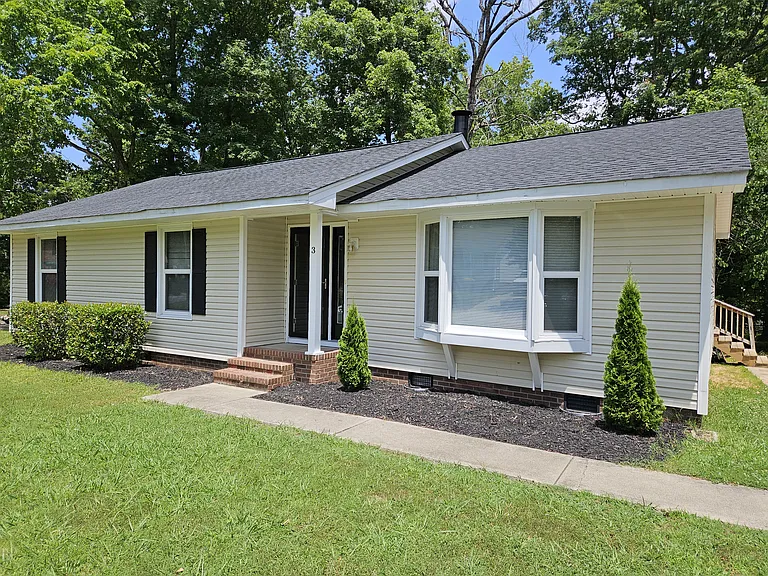 3 Chanter Ct — Photo 2