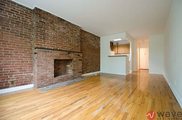 Rented by Wave Real Estate Group | media 5