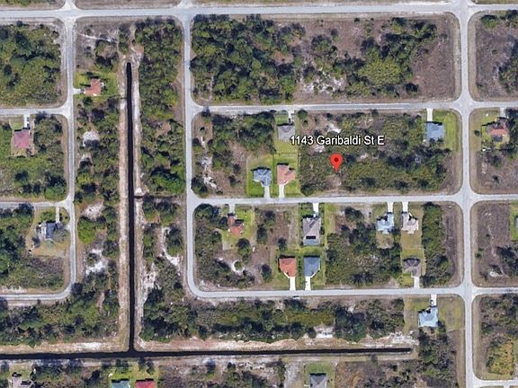 5th image of 1143 Garibaldi St E